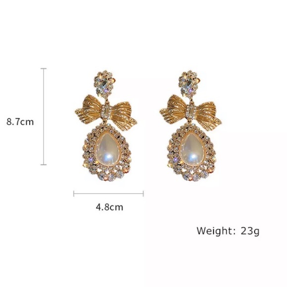 🌟 Gold Color Bowknot Crystal Oversize Water Drop Pearl Dangle Statement - Picture 6 of 6